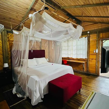 Triniti Oysterbay Hotel Dár Al-Szalám Kültér fotó